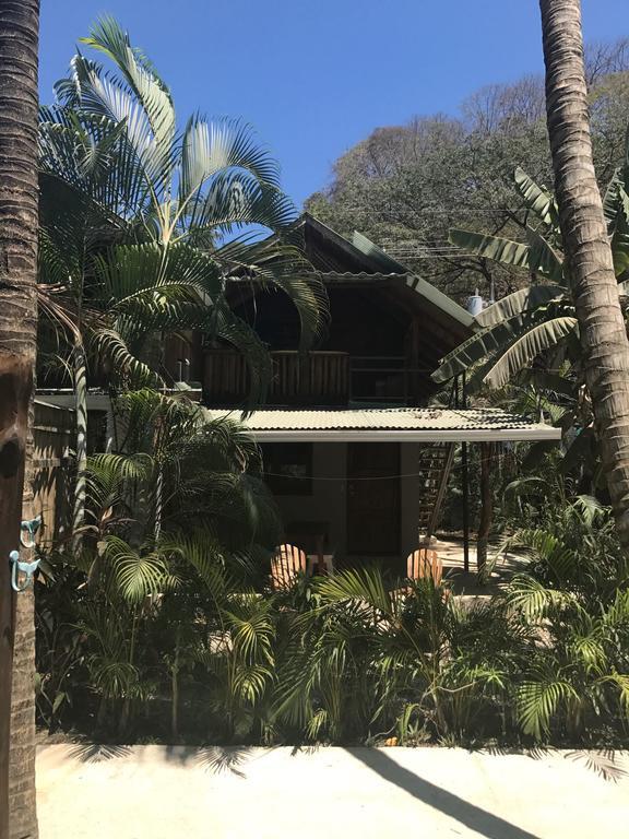 Santascabinas Playa Santa Teresa  Exterior photo